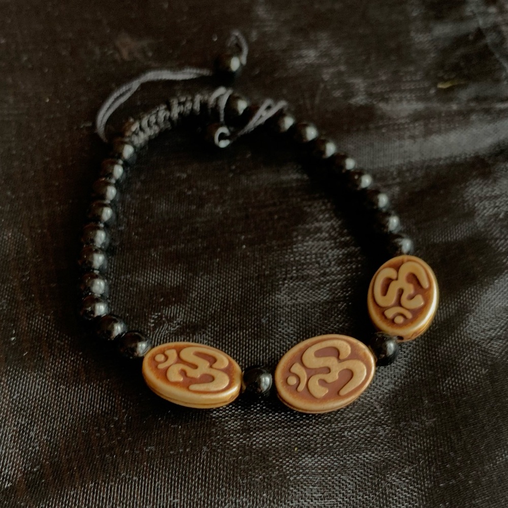 HANDMADE Bracelet - Picture 2 of 2